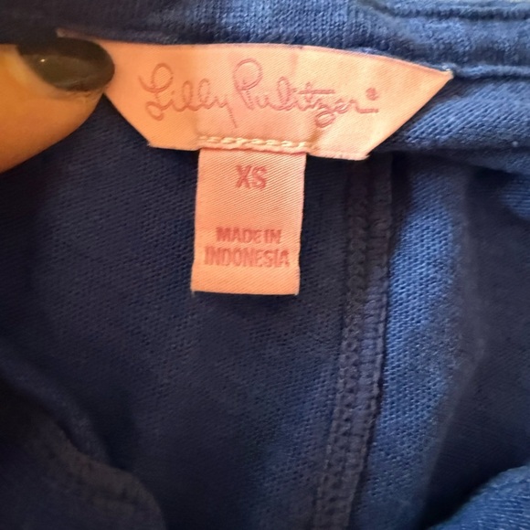 Lilly Pulitzer Blue Relaxed Notched Collar Cuffed Sleeve Tee - Picture 6 of 6